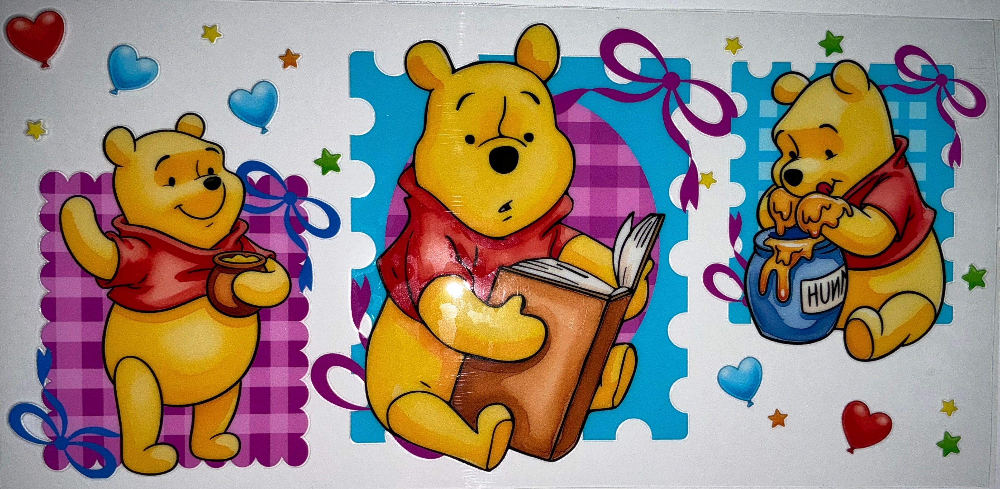 #233 Winnie the Pooh Reading & Hunny Tumbler Decal